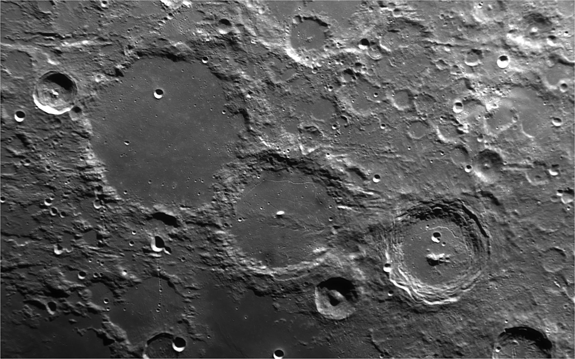 E84ebae5 1523 4c7f 9aed 964dfb456886 Astro Photo Upload Ptolemeaus Alphonsus Arzachel Craters Cdk700 J Edlin Jan24